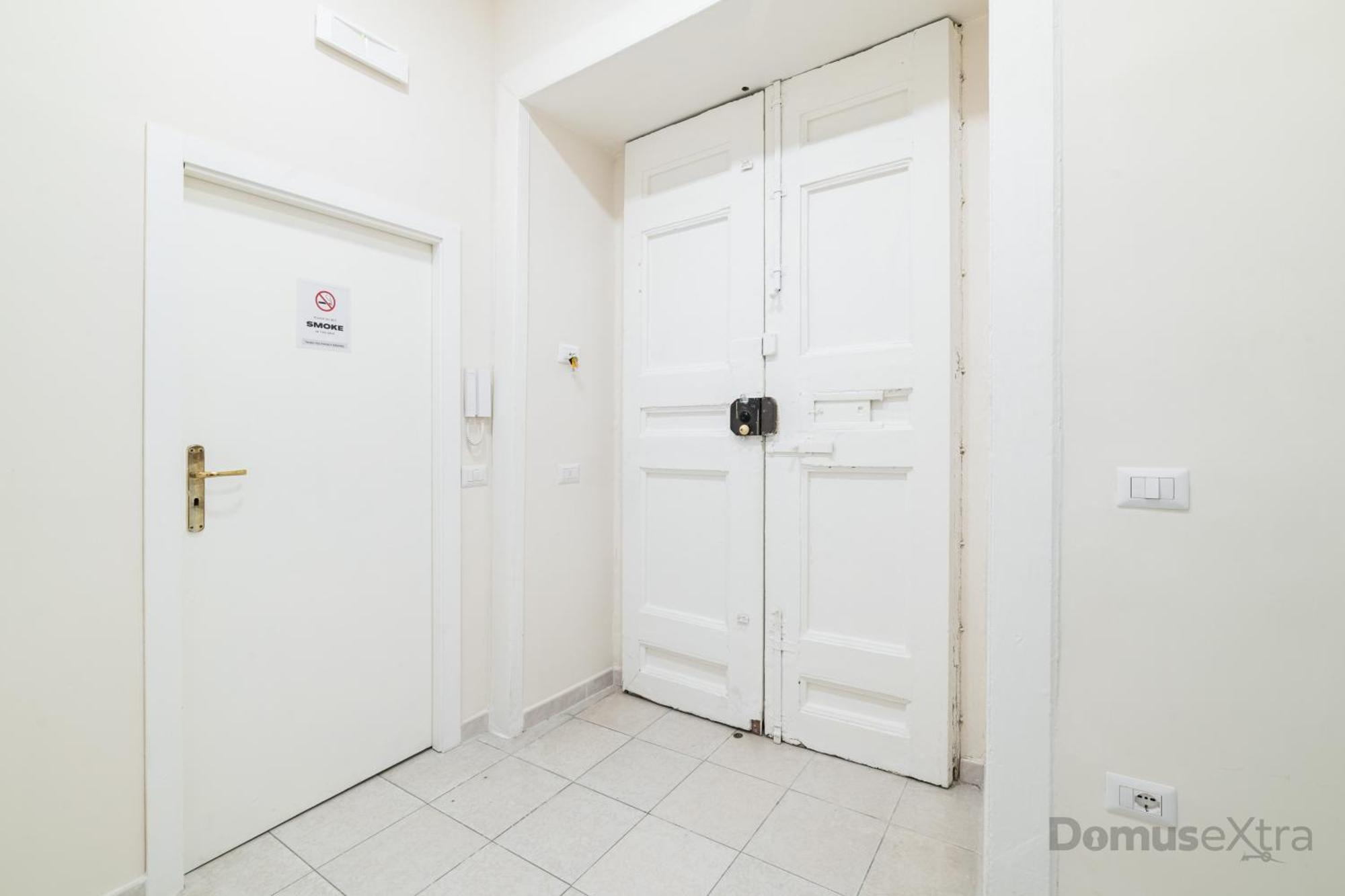 31 Saint Paul'S Apartment By Domusextra Napoli Eksteriør bilde